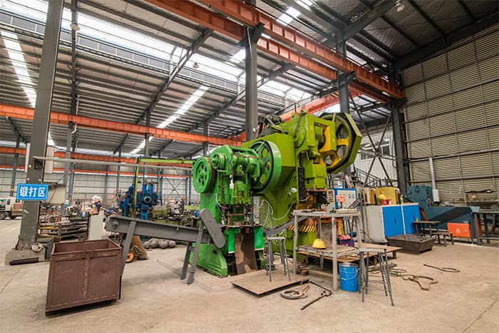 安庆网架配件-锥头加工车间